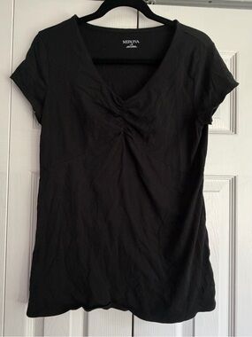 Merona Black Short Sleeve V-Neck Ruched Front Tee